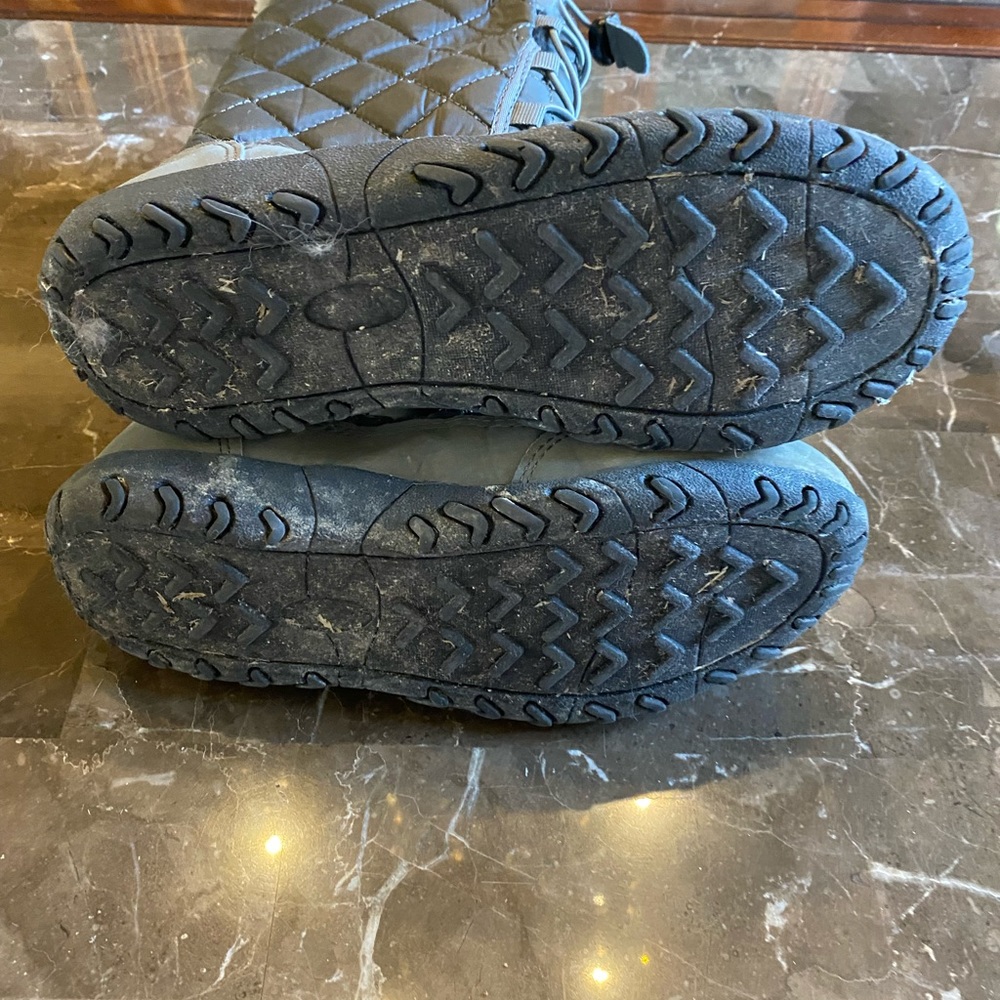 Winter Boots - Picture 6 of 7